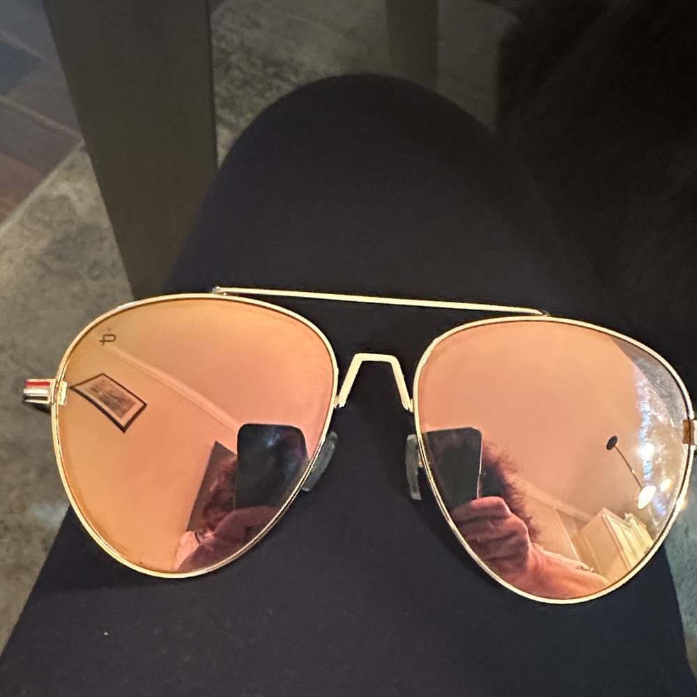 Prive Revaux Gold Aviator Sunglasses with Pink Lenses w Case